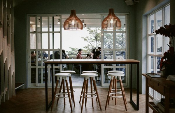 Transform your kitchen with a yogurt maker: enjoy guilt-free indulgence and health benefits!